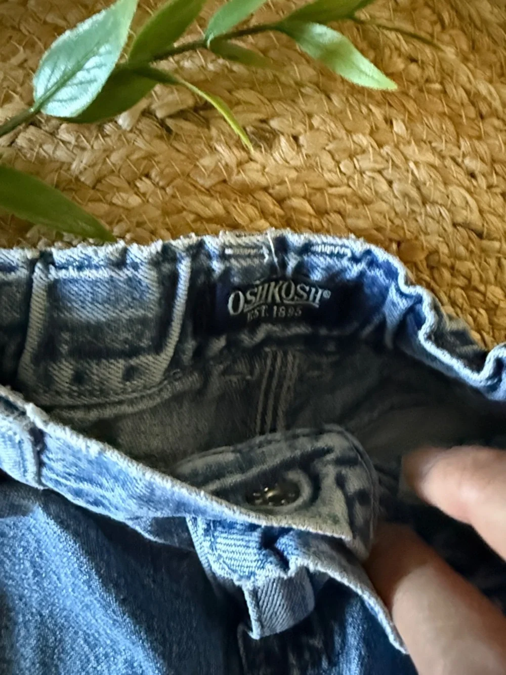 Oshkosh Carpenter Baggy Jeans 100% cotton. Size 3t